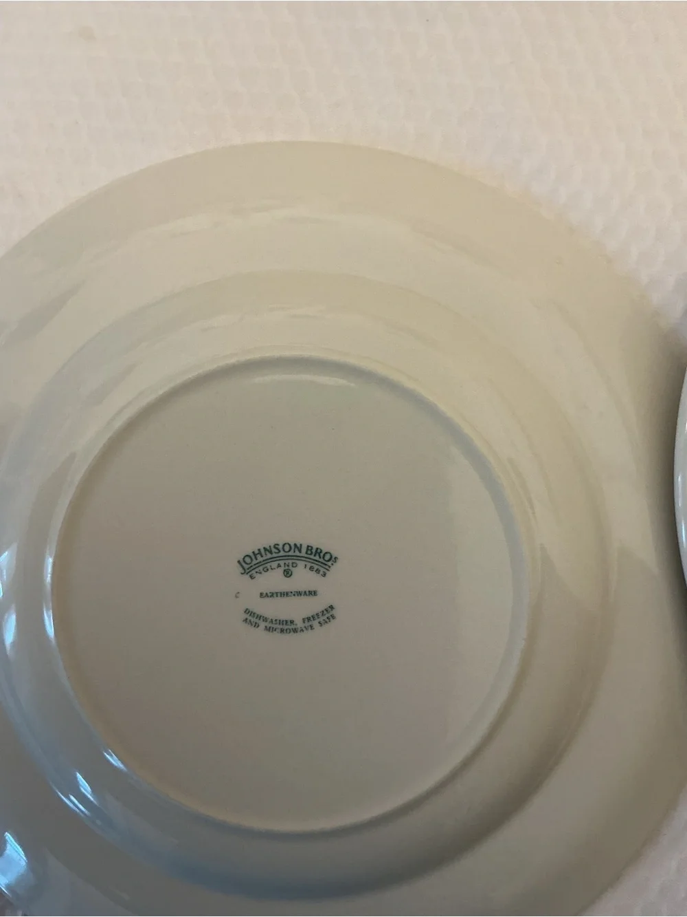 Johnson Brothers Blue and White Willow-Pattern Dinner Plates - Set of 6